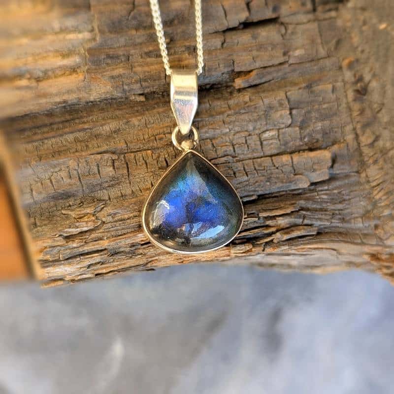 pendentif-labradorite-argent-protection-3