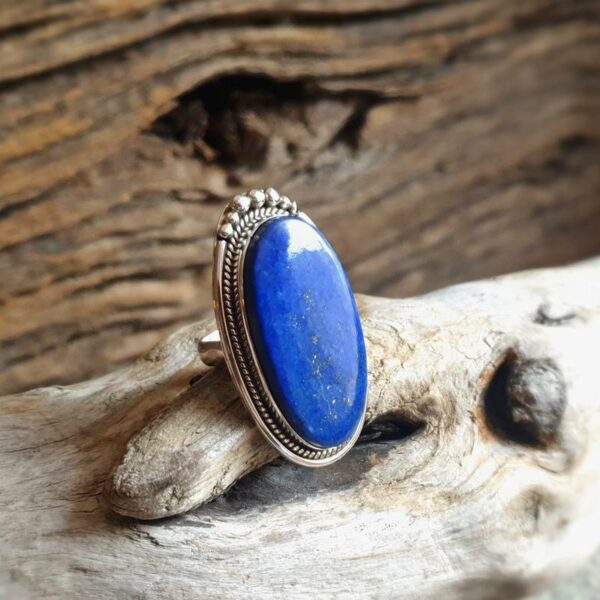 Silver lapis lazuli ring