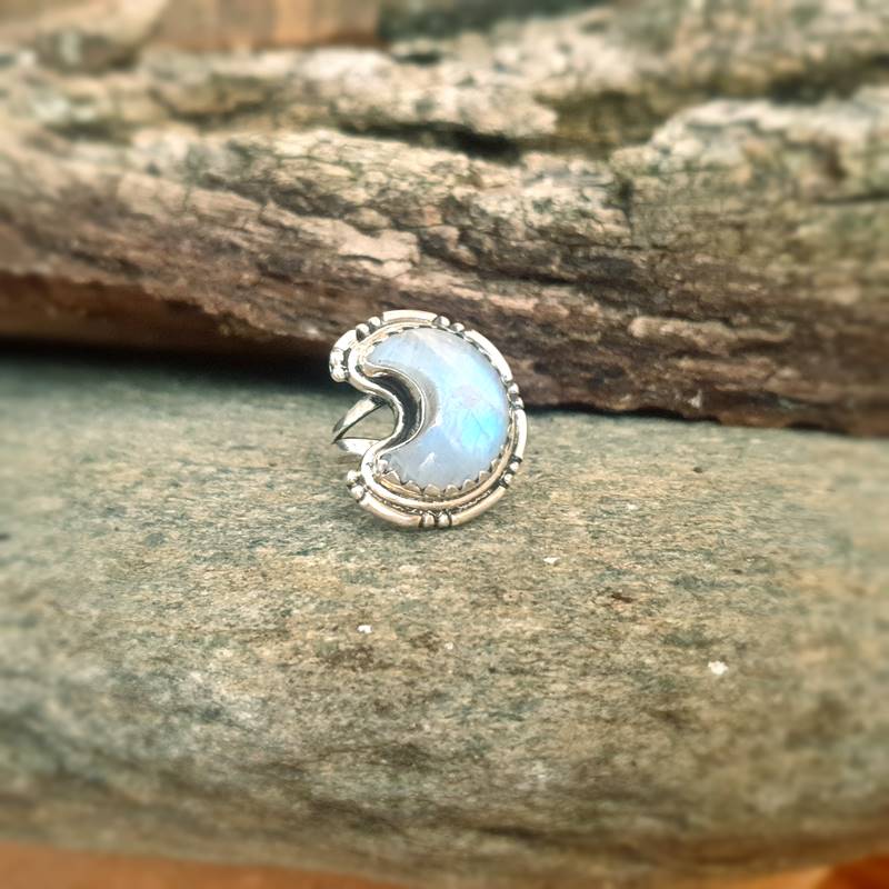 Nastavitelný stříbrný prsten LUNE z měsíčního kamene