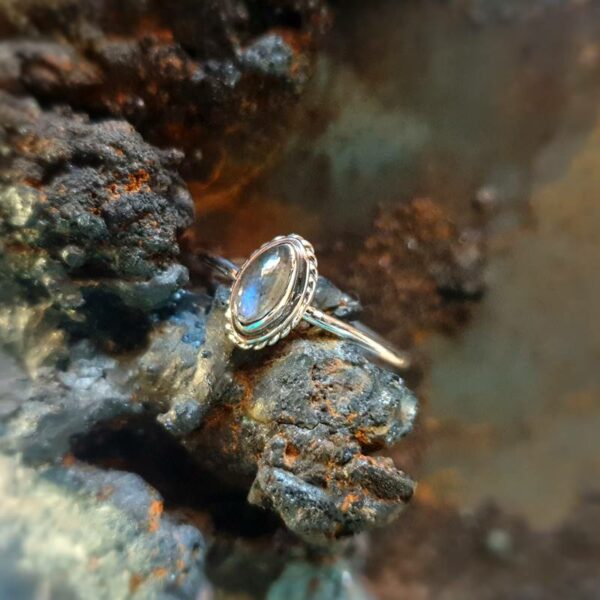 Bague labradorite ajustable minimaliste