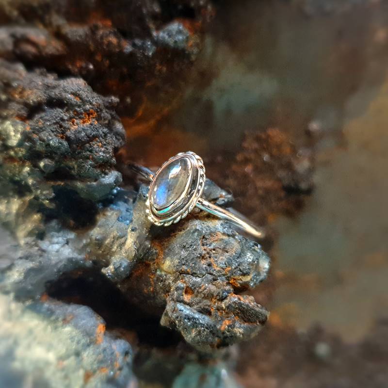 Minimalist adjustable labradorite ring