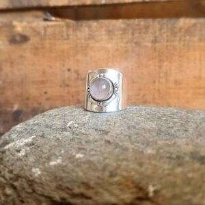 Silver rose quartz adjustable ring