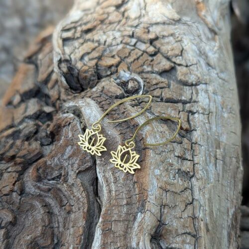 Boucles d'oreilles fleur de lotus dorées