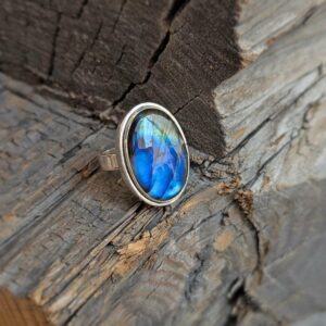 Grosse bague labradorite argent