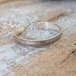 Bracelet traditionnel népalais en argent