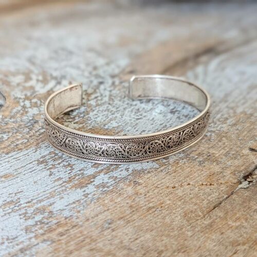 Bracelet traditionnel népalais en argent