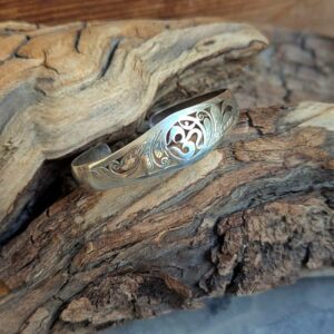 Jonc argent filigrane Om