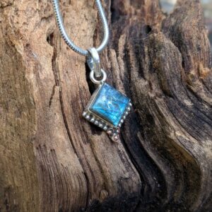 Pendentif en labradorite PROTECTION