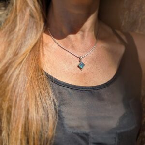 Pendentif en labradorite PROTECTION