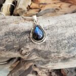 Pendentif labradorite bleu goutte