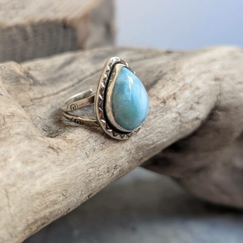 Bague ajustable en argent et larimar