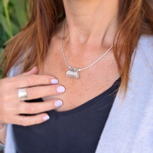 Collier ethnique en argent massif