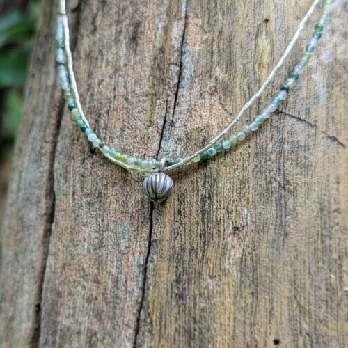Collier artisanal de la tribu Karen