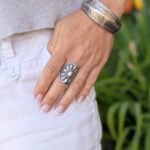 Grosse bague artisanale en argent massif