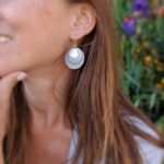 Boucles d'oreilles disques martelés en argent