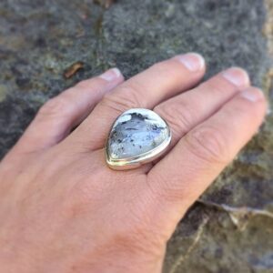 Bague en opale dendritique argent