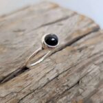 Bague argent et saphir noir