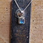 Petit pendentif labradorite carré