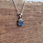 Petit pendentif labradorite carré