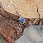 Petit pendentif labradorite carré