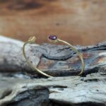 Jonc ouvert grenat doré