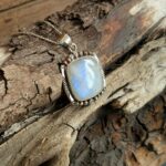 Pendentif ethnique argent et pierre de lune