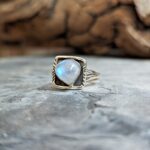 Bague ethnique pierre de lune argent ajustable COEUR