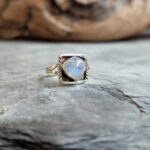 Bague ethnique pierre de lune argent ajustable COEUR