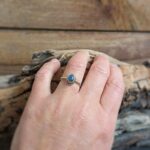 Bague fine labradorite argent perlé