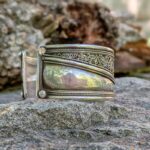 Bracelet manchette en argent filigrane Népal