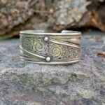 Bracelet manchette en argent filigrane Népal