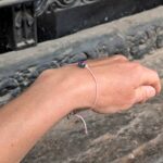 Bracelet cordon rose avec rubis zoïsite solitaire