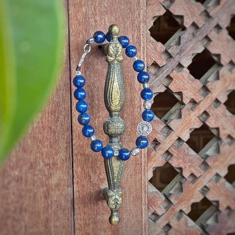 Bracelet fait-main en lapis lazuli CELESTE Bracelet fait-main en lapis lazuli CELESTE