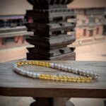 Collier asymétrique en pierres naturelles