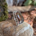 Bague ethnique ajustable en agate brune