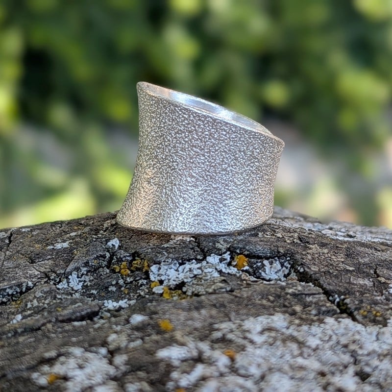 Bague large épurée en argent Bague large épurée en argent