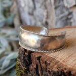 Bracelet manchette en argent massif bombé